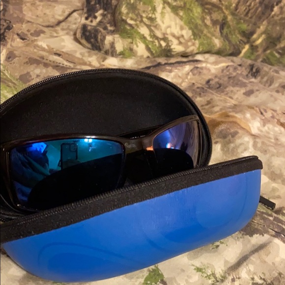 Costa Sunglasses - Picture 2 of 4